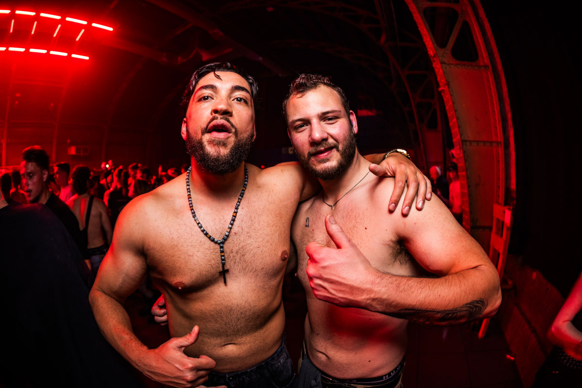 Loading... just a sec